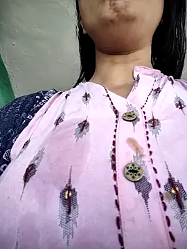 Snapshot of model_seela chatting on 28, 4, 2026 model seela online show from 28, 4, 2026