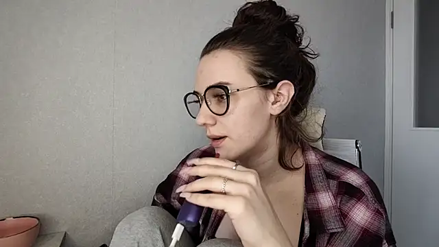 Snapshot of LaritaTocchio chatting on 22, 4, 2026 LaritaTocchio online show from 22, 4, 2026