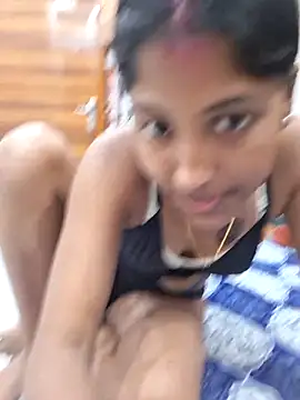 Snapshot of Pari_lovers chatting on 17, 4, 2026 Pari lovers online show from 17, 4, 2026