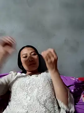 Snapshot of Leiley_98 chatting on 21, 3, 2026 Leiley 98 online show from 21, 3, 2026