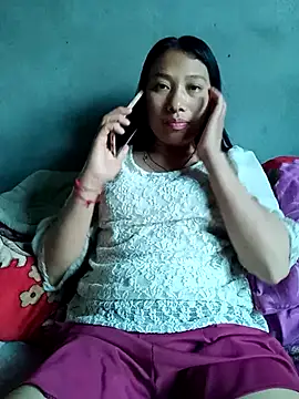 Snapshot of Leiley_98 chatting on 3, 4, 2026 Leiley 98 online show from 3, 4, 2026