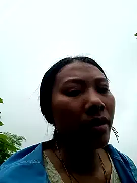 Snapshot of Leiley_98 chatting on 4, 4, 2026 Leiley 98 online show from 4, 4, 2026