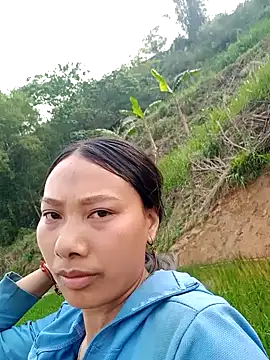 Snapshot of Leiley_98 chatting on 7, 4, 2026 Leiley 98 online show from 7, 4, 2026