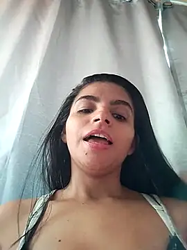 Snapshot of leidi-95- chatting on 6, 4, 2026 leidi-95- online show from 6, 4, 2026