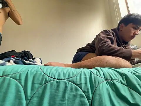 Snapshot of latingaycouple chatting on 16, 3, 2026 latingaycouple online show from 16, 3, 2026