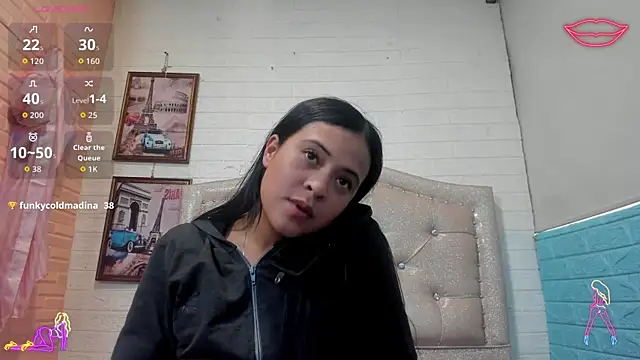 Snapshot of LITTLE-NESSA chatting on 29, 4, 2026 LITTLE-NESSA online show from 29, 4, 2026
