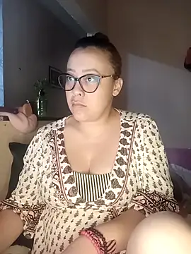 Snapshot of lua-bfly chatting on 29, 4, 2026 lua-bfly online show from 29, 4, 2026