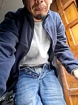 luiy1998 hot online show from 24, 6, 2026