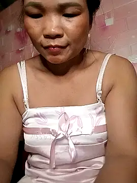 Snapshot of maymay121 chatting on 4, 4, 2026 maymay121 online show from 4, 4, 2026