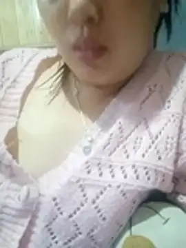 Snapshot of Abi-ni chatting on 6, 6, 2026 Abi-ni online show from 6, 6, 2026