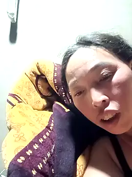 Snapshot of NIANIAKUTE chatting on 14, 4, 2026 NIANIAKUTE online show from 14, 4, 2026