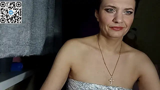 Snapshot of HotMamaQueen234 chatting on 9, 4, 2026 HotMamaQueen234 online show from 9, 4, 2026