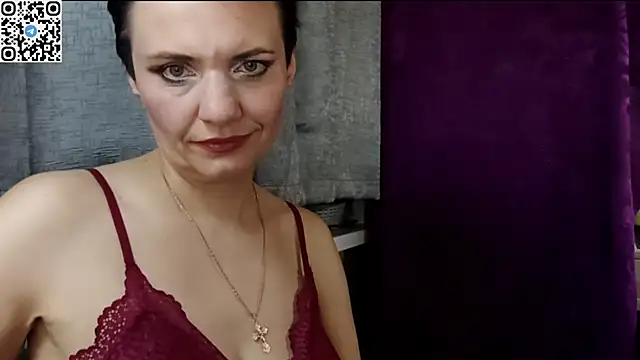 Snapshot of HotMamaQueen234 chatting on 15, 4, 2026 HotMamaQueen234 online show from 15, 4, 2026