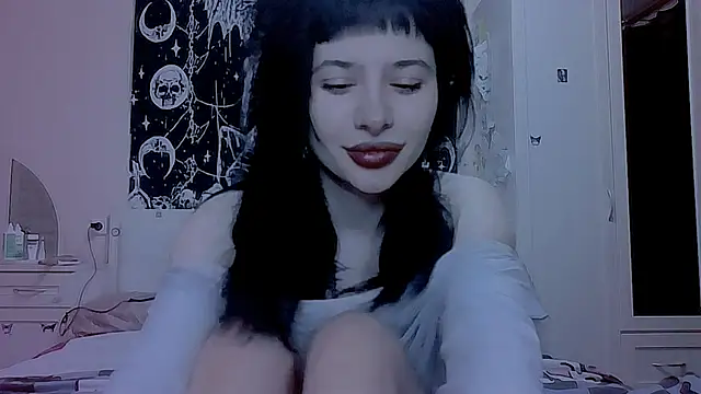 Snapshot of AllisonDeetz chatting on 19, 4, 2026 AllisonDeetz online show from 19, 4, 2026