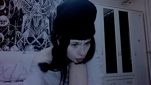 Snapshot of AllisonDeetz chatting on 21, 4, 2026 AllisonDeetz online show from 21, 4, 2026