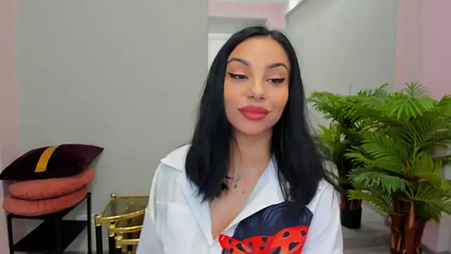 Snapshot of MissSiennaa chatting on 3, 4, 2026 MissSiennaa online show from 3, 4, 2026