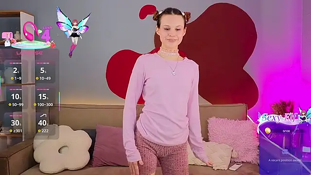 Snapshot of Lili_pixxie_ chatting on 24, 3, 2026 Lili pixxie online show from 24, 3, 2026