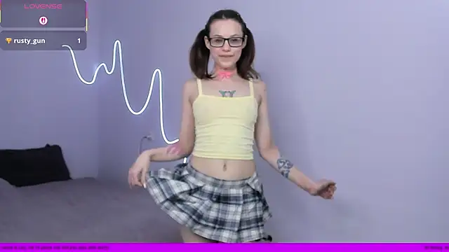 Snapshot of Lili_pixxie_ chatting on 16, 4, 2026 Lili pixxie online show from 16, 4, 2026