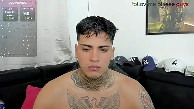 Snapshot of sweetlatinoboy chatting on 12, 4, 2026 sweetlatinoboy online show from 12, 4, 2026