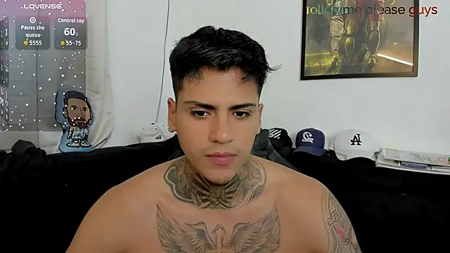 Snapshot of sweetlatinoboy chatting on 17, 4, 2026 sweetlatinoboy online show from 17, 4, 2026