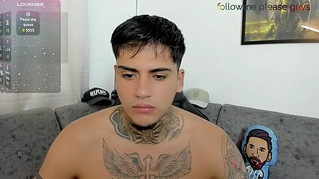 sweetlatinoboy online show from 4, 7, 2026