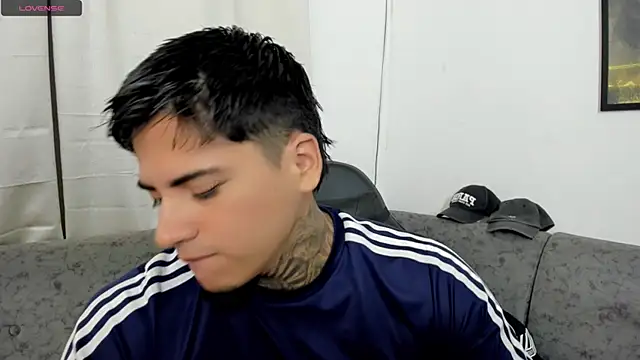 sweetlatinoboy online show from 25, 7, 2026