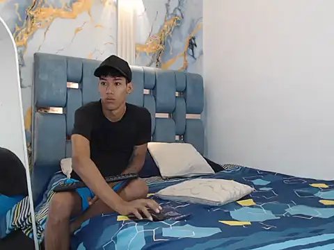 Snapshot of SEXY_BIG_COCK chatting on 26, 3, 2026 SEXY BIG COCK online show from 26, 3, 2026