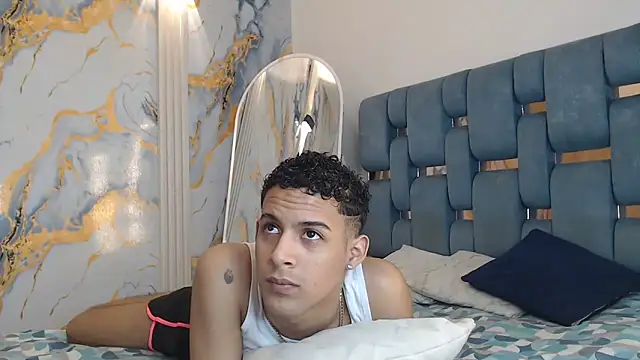Snapshot of SEXY_BIG_COCK chatting on 12, 4, 2026 SEXY BIG COCK online show from 12, 4, 2026