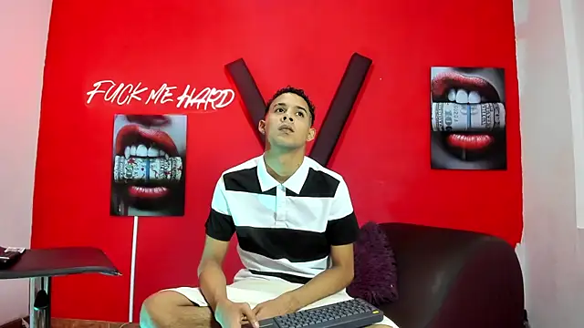 Snapshot of SEXY_BIG_COCK chatting on 1, 5, 2026 SEXY BIG COCK online show from 1, 5, 2026