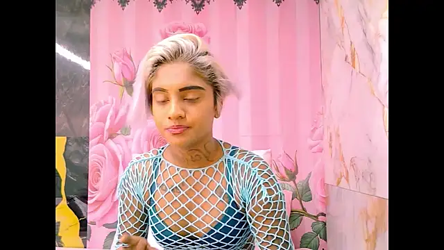 Snapshot of indian_barbie chatting on 1, 4, 2026 indian barbie online show from 1, 4, 2026
