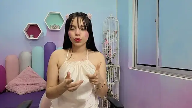Isaa Skinny online show from 4, 6, 2026