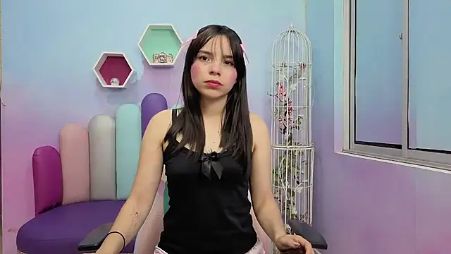 Isaa Skinny online show from 11, 6, 2026