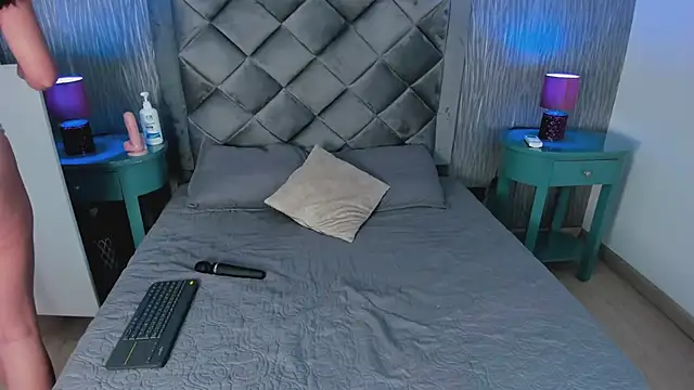 Snapshot of Aria_Sims chatting on 7, 4, 2026 Aria Sims online show from 7, 4, 2026