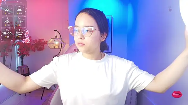 Snapshot of Shady_bug chatting on 12, 4, 2026 Shady bug online show from 12, 4, 2026