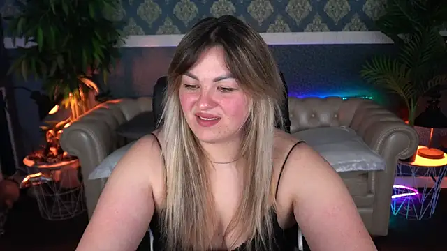 Snapshot of AlissyaGrayy chatting on 12, 4, 2026 AlissyaGrayy online show from 12, 4, 2026
