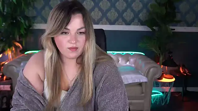 Snapshot of AlissyaGrayy chatting on 28, 4, 2026 AlissyaGrayy online show from 28, 4, 2026
