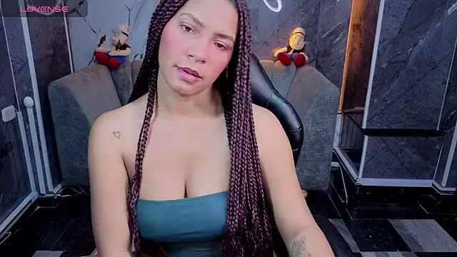Snapshot of Scarletth_b chatting on 2, 5, 2026 Scarletth b online show from 2, 5, 2026