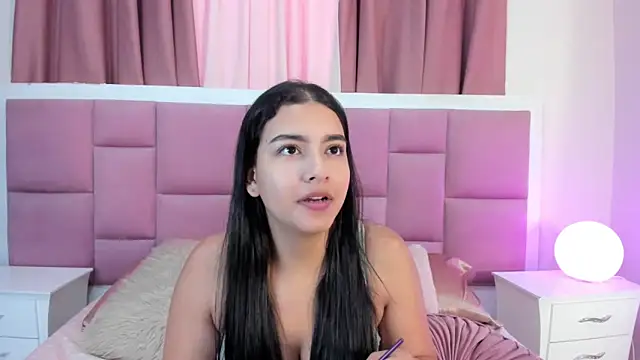 Snapshot of sweet_aura31 chatting on 27, 4, 2026 sweet aura31 online show from 27, 4, 2026