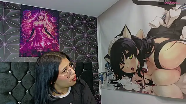 Snapshot of AryahMoonn chatting on 26, 3, 2026 AryahMoonn online show from 26, 3, 2026