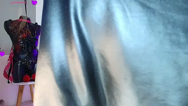 Snapshot of Zully_Green chatting on 19, 3, 2026 Zully Green online show from 19, 3, 2026
