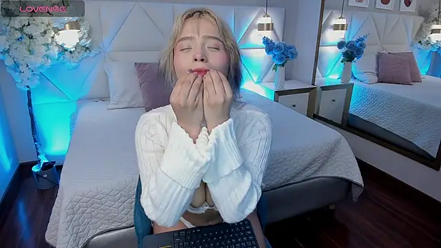 Snapshot of Mavis_luxury chatting on 29, 4, 2026 Mavis luxury online show from 29, 4, 2026