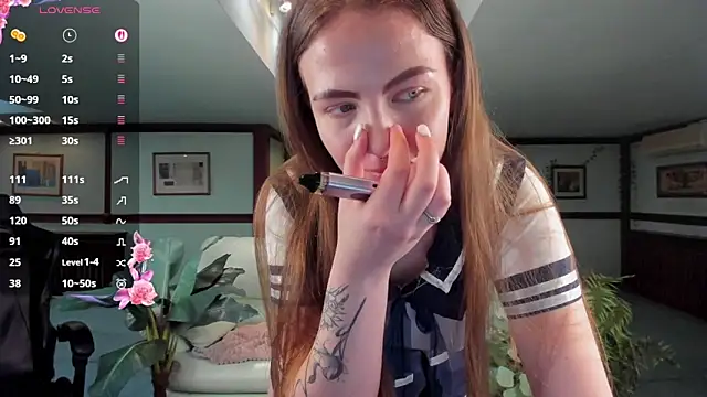 Snapshot of Kirarustle1 chatting on 6, 4, 2026 Kirarustle1 online show from 6, 4, 2026