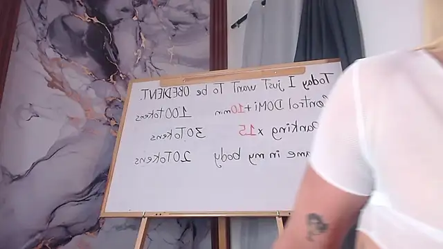 Snapshot of Astrid_Porno chatting on 30, 4, 2026 Astrid Porno online show from 30, 4, 2026