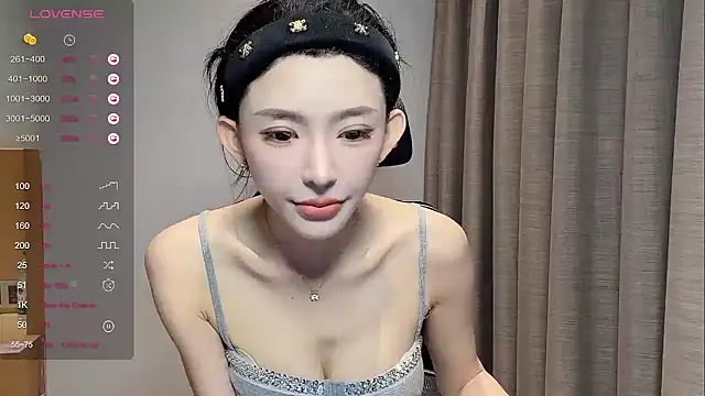 Snapshot of kiki-12 chatting on 21, 4, 2026 kiki-12 online show from 21, 4, 2026