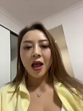 Snapshot of LuckyGirl-11 chatting on 23, 4, 2026 LuckyGirl-11 online show from 23, 4, 2026
