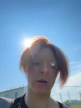 NinaParri online show from 17, 6, 2026