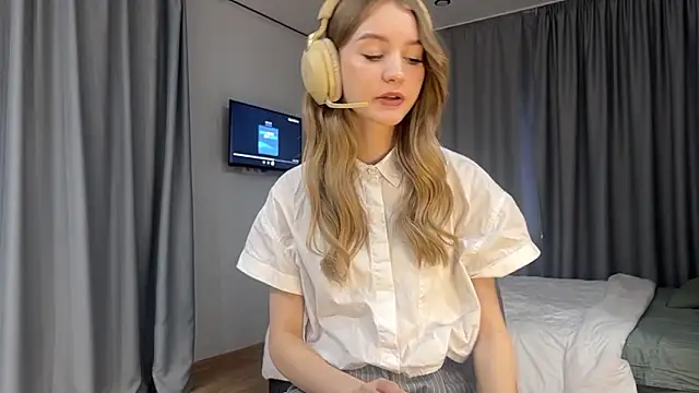 Snapshot of MelissaEvenns chatting on 19, 3, 2026 MelissaEvenns online show from 19, 3, 2026