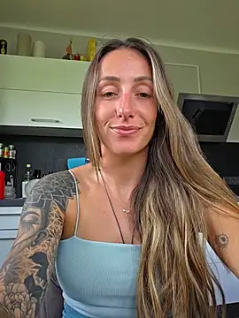 Snapshot of NicoleKaiser chatting on 1, 6, 2026 NicoleKaiser online show from 1, 6, 2026