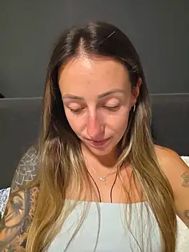 Snapshot of NicoleKaiser chatting on 10, 6, 2026 NicoleKaiser online show from 10, 6, 2026