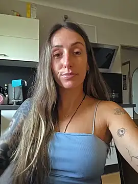 Snapshot of NicoleKaiser chatting on 24, 6, 2026 NicoleKaiser online show from 24, 6, 2026